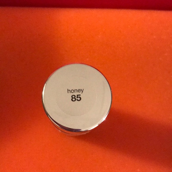 Neutrogena hydroboost hydrating foundation - Picture 2 of 2